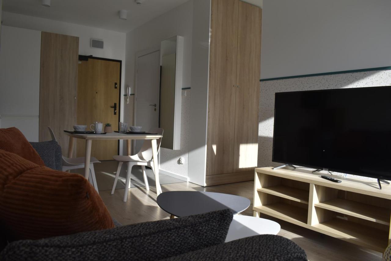 White Apartment Modern Tower Atal Gdynia Bagian luar foto