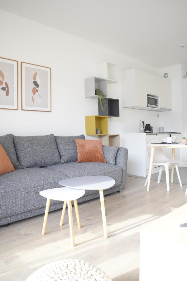 White Apartment Modern Tower Atal Gdynia Bagian luar foto