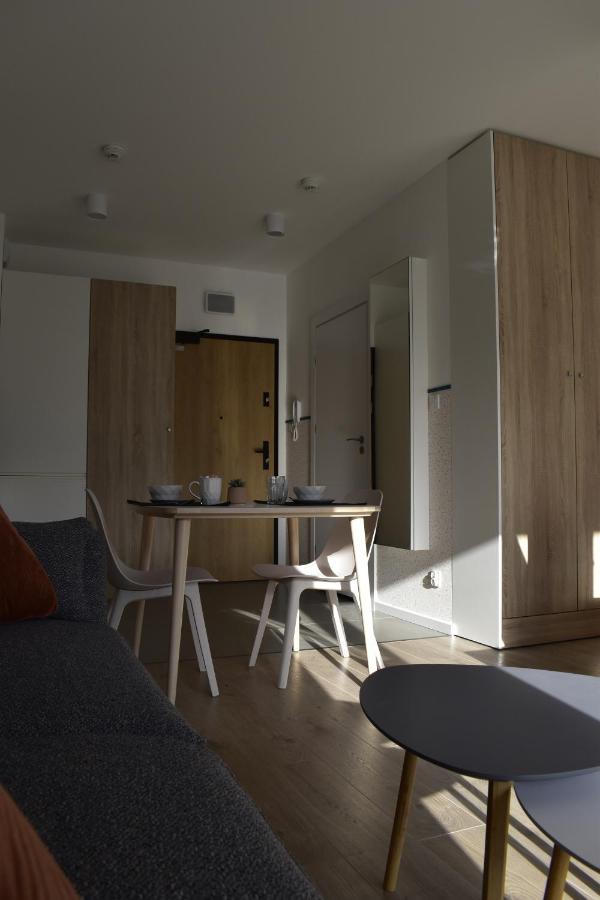 White Apartment Modern Tower Atal Gdynia Bagian luar foto